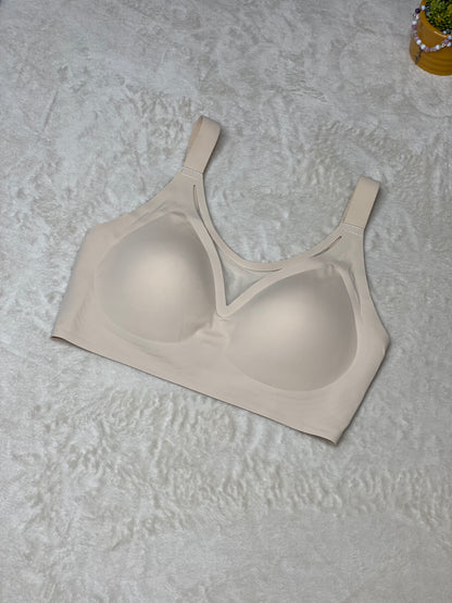 Sutien fără carcasă și fără cusături
